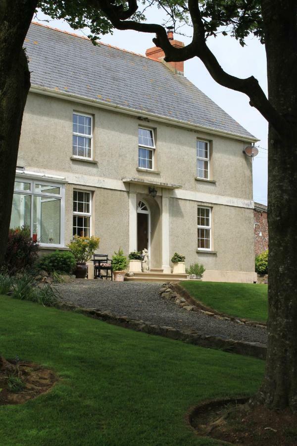 Ty Llwyd Bed & Breakfast Treffynnon Exterior photo
